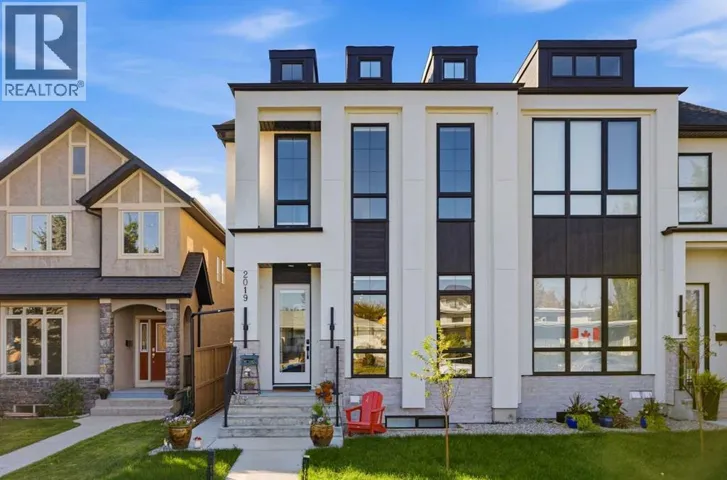 2019 21 Avenue NW, Calgary, Alberta T2M1M9