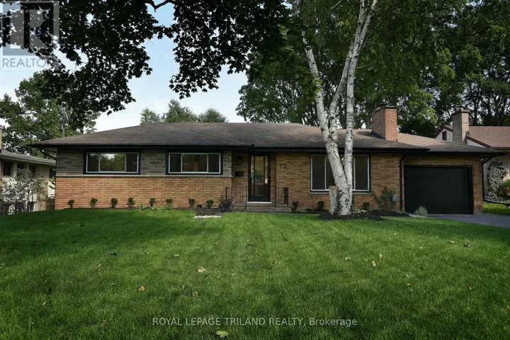 12 MOUNTSFIELD DRIVE, London South (South G), Ontario N6C2S5