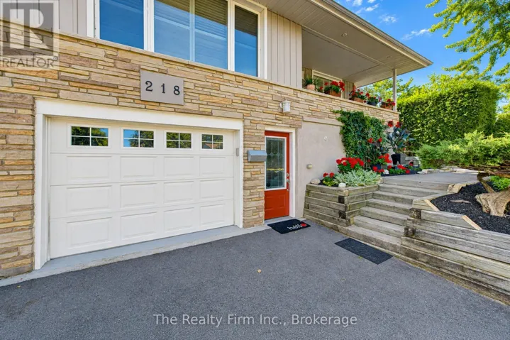 218 FORESTWOOD DRIVE, Kitchener, Ontario N2N1B9