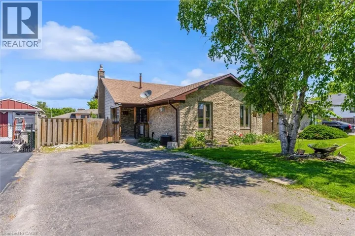 49 GROVE Avenue, St. Catharines, Ontario L2P1C9