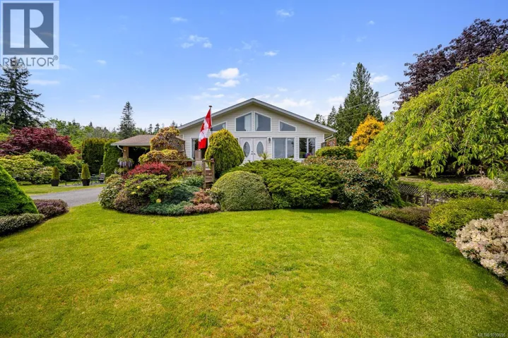 5989 Garvin Rd, Union Bay, British Columbia V0R3B0