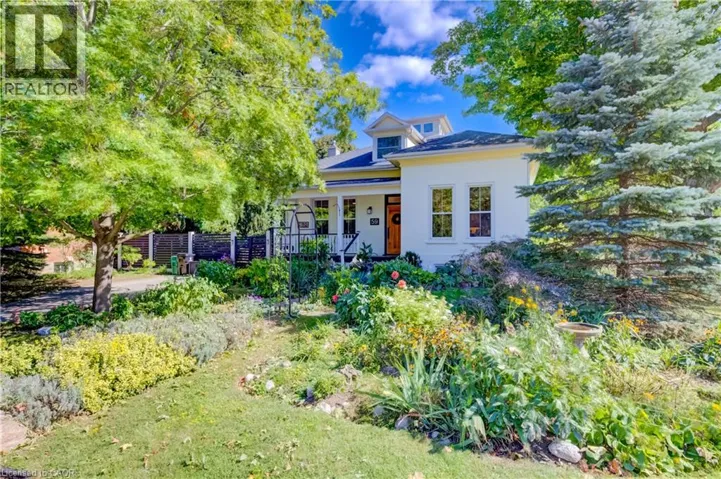 59 ALLEN Street W, Waterloo, Ontario N2L1E1