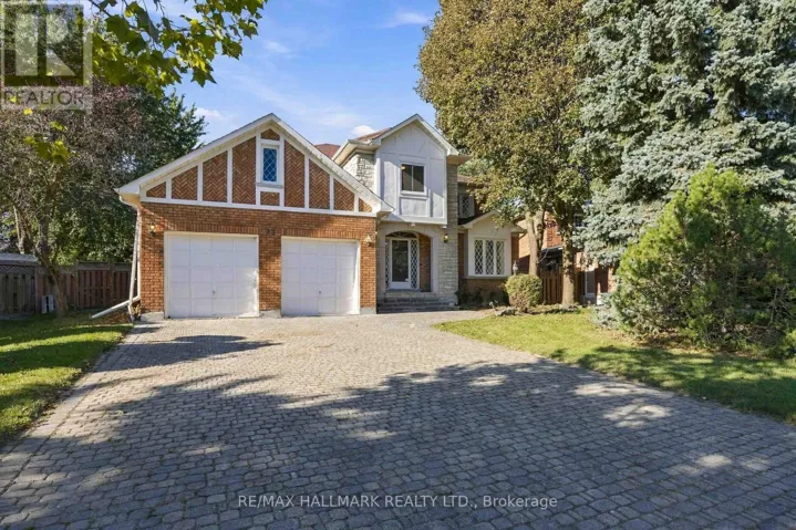 69 KING'S CROSS AVENUE, Richmond Hill (Bayview Hill), Ontario L4B2T2