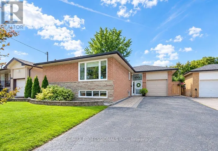103 WEST DEANE PARK DRIVE, Toronto (Eringate-Centennial-West Deane), Ontario M9B2S5