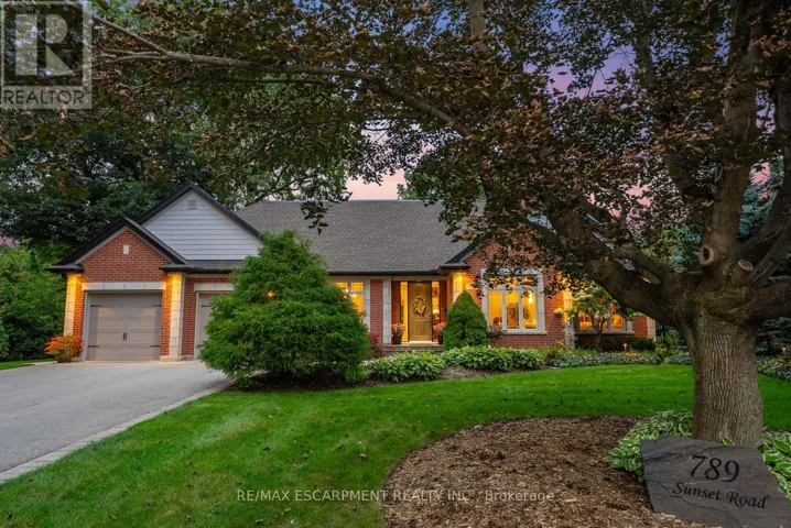 789 SUNSET ROAD, Burlington (LaSalle), Ontario L7T3X3