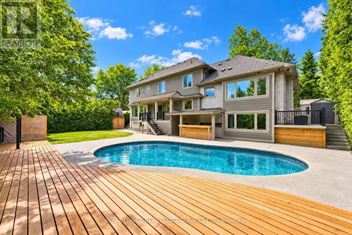 1601 VENETIA DRIVE, Oakville (SW Southwest), Ontario L6L1K8