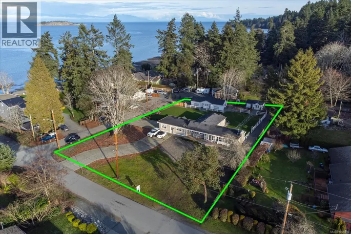 7128 Benwaldun Rd, Lantzville, British Columbia V0R2H0