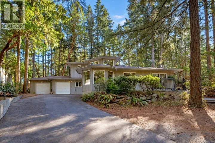 661 Millstream Lake Rd, Highlands, British Columbia V9B6E9