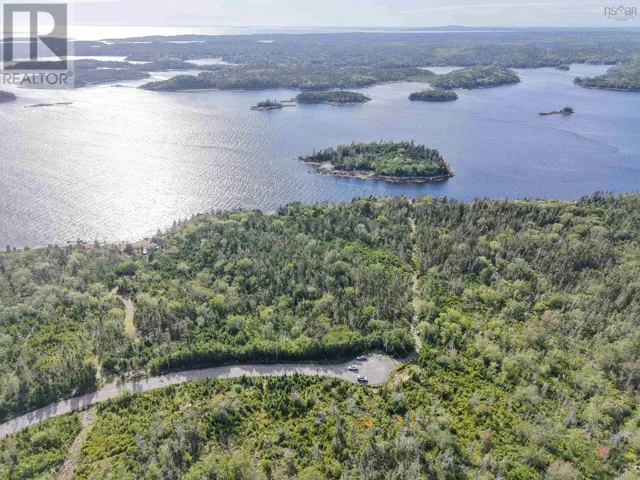 16 Atlantic Street, Blind Bay, Nova Scotia B3Z4C1