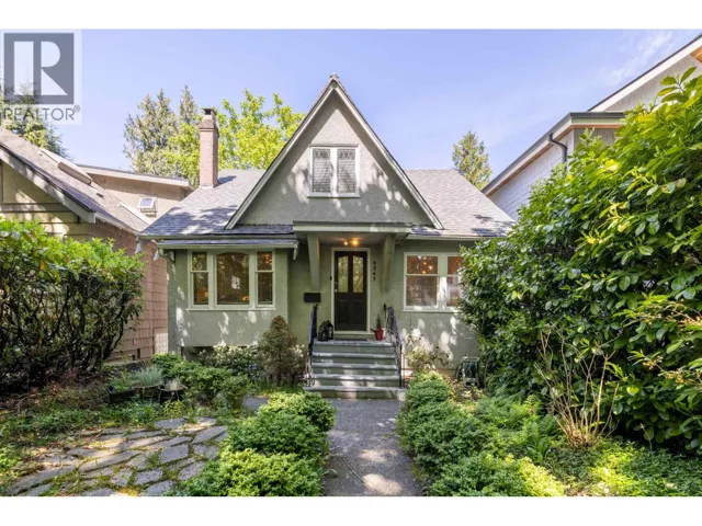 4343 11TH AVENUE, Vancouver, British Columbia V6R2L9