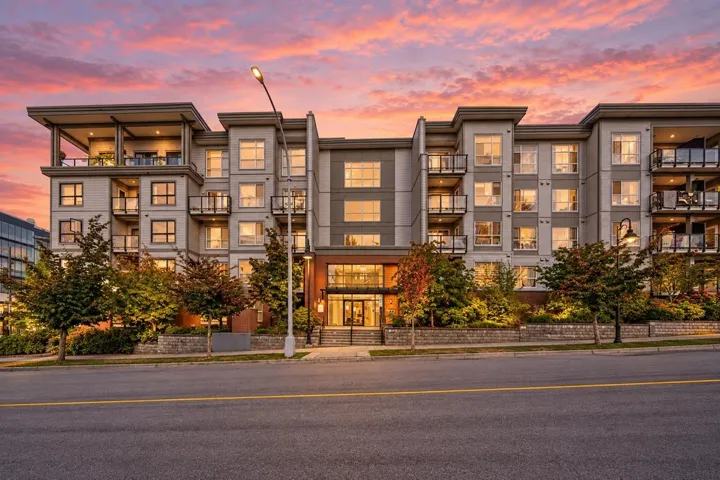 422 13733 107A AVENUE, Surrey, British Columbia V3T0B7