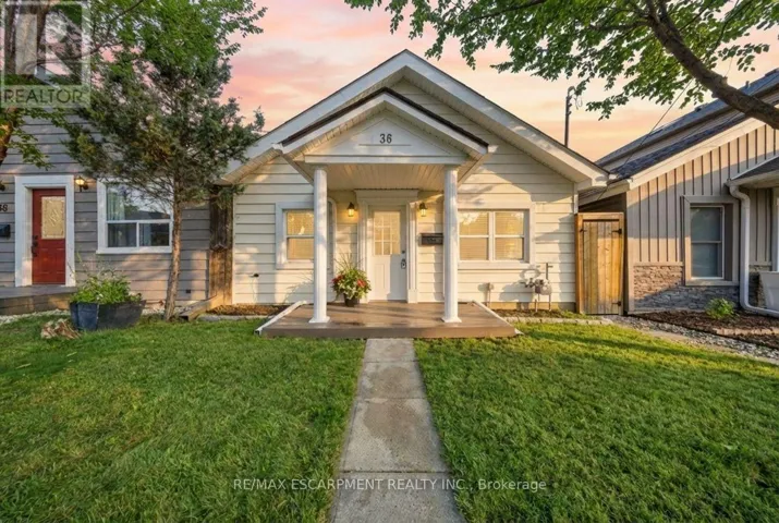 36 QUEENSDALE AVENUE W, Hamilton (Southam), Ontario L9C1B5