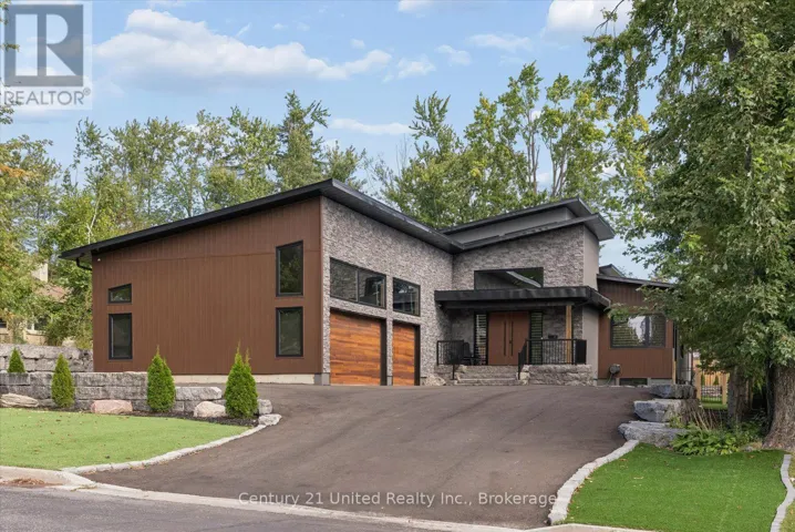 144 WALLIS DRIVE, Peterborough (Monaghan Ward 2), Ontario K9J6C1