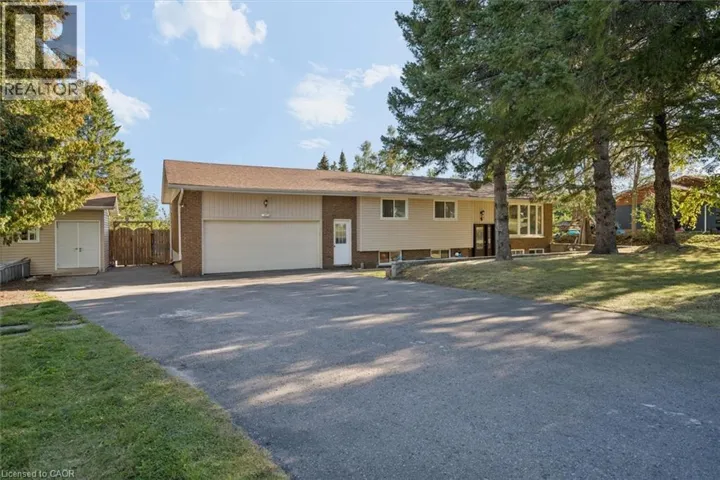 210 PATRICIA Crescent, Selwyn, Ontario K9J6X4