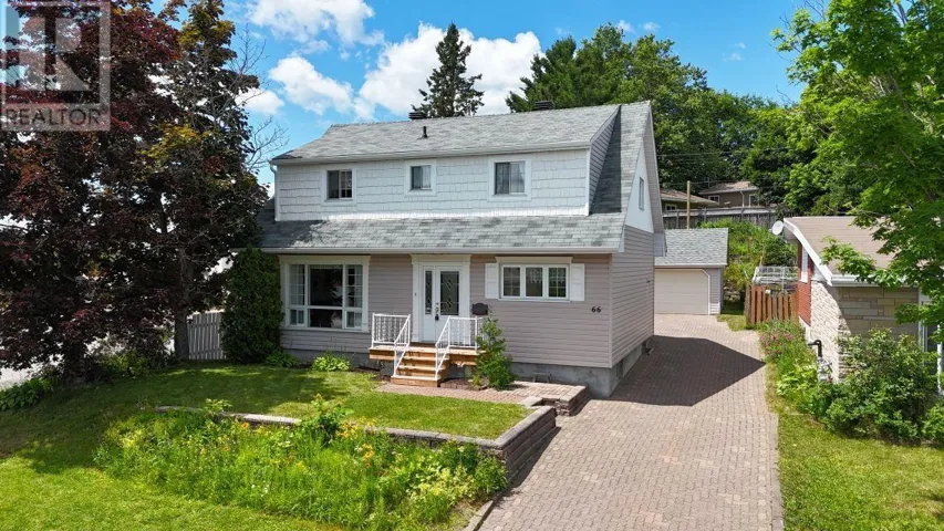 66 Dieppe AVE, Elliot Lake, Ontario P5A1H3