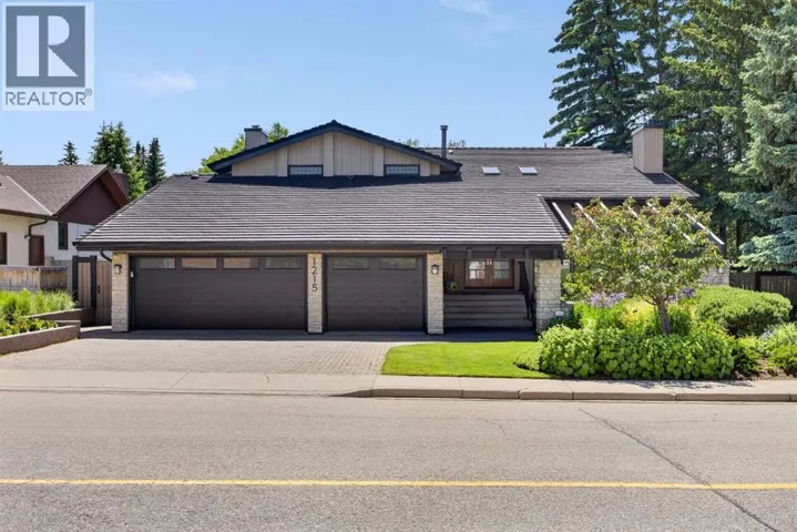 1215 Varsity Estates Drive NW, Calgary, Alberta T3B4P1