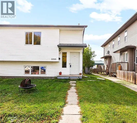 5205B 52 Avenue, Camrose, Alberta T4V4M3