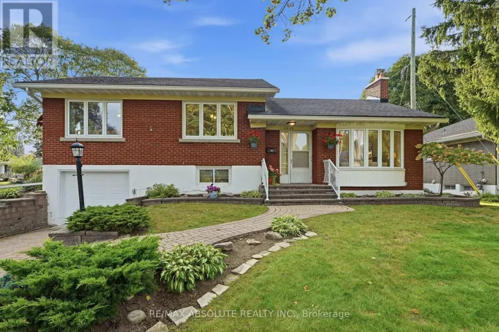 2034 CAMROSE STREET, Ottawa, Ontario K1G2N2