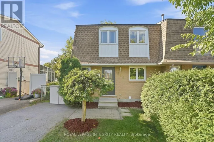 909 LAWNSBERRY DRIVE, Ottawa, Ontario K1E1Y2