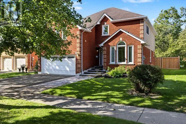 19 PEACHTREE CRESCENT, Clarington (Bowmanville), Ontario L1C4K8