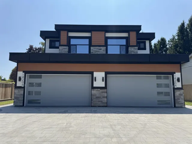 14204 NORTH BLUFF ROAD, White Rock, British Columbia V4B3C4