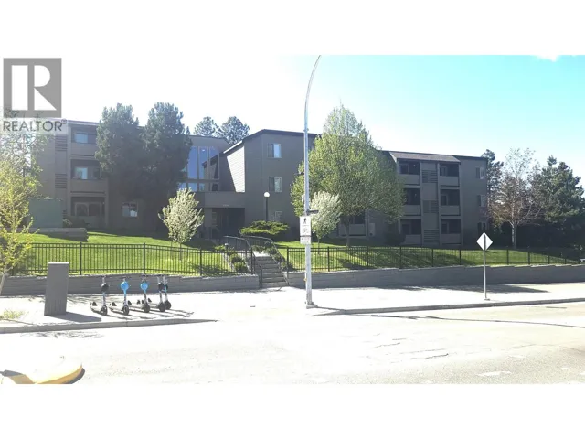 1560 Summit Drive Unit# 335, Kamloops, British Columbia V2E1R5