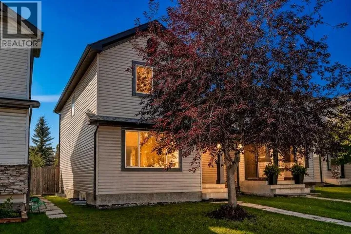 184 Everridge Way SW, Calgary, Alberta T2Y4S9