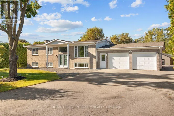 3073 OLD MONTREAL ROAD, Ottawa, Ontario K4C1A9