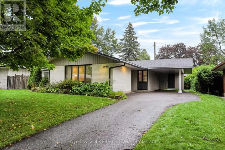 2995 COWAN CRESCENT, Ottawa, Ontario K1V8K9