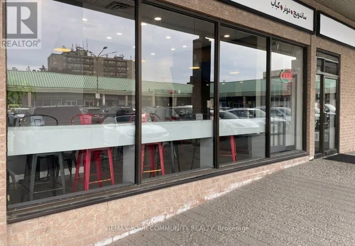 10520 YONGE STREET, Richmond Hill (Mill Pond), Ontario L4C3C7