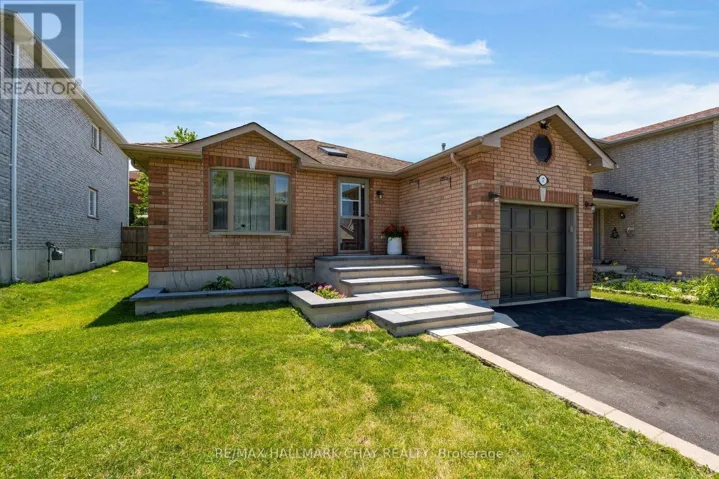 17 BENJAMIN LANE, Barrie (Painswick South), Ontario L4N0S3