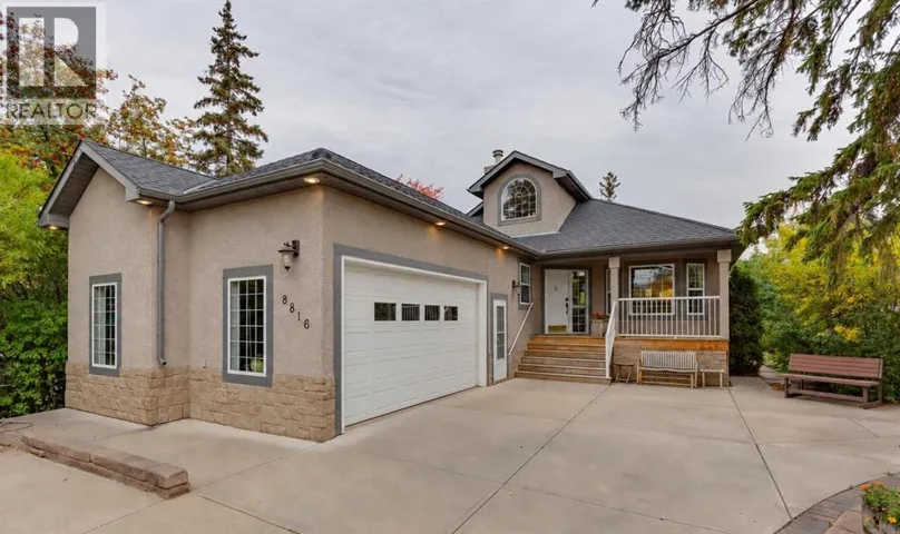 8816 48 Avenue, Calgary, Alberta T3B2B2