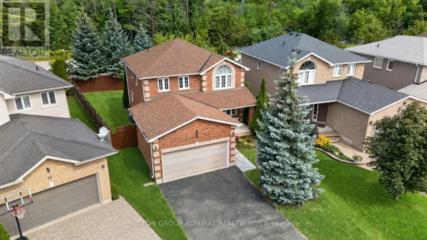 34 BALMORAL PLACE, Barrie (Innis-Shore), Ontario L4N0Y9