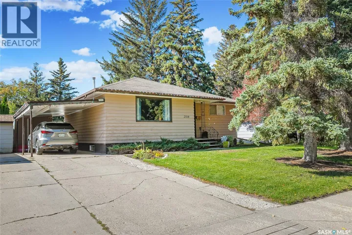 2518 Ewart AVENUE, Saskatoon, Saskatchewan S7J1Y8