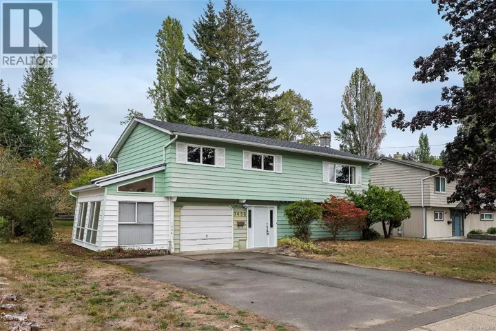 1456 Dogwood Ave, Comox, British Columbia V9M2Z5