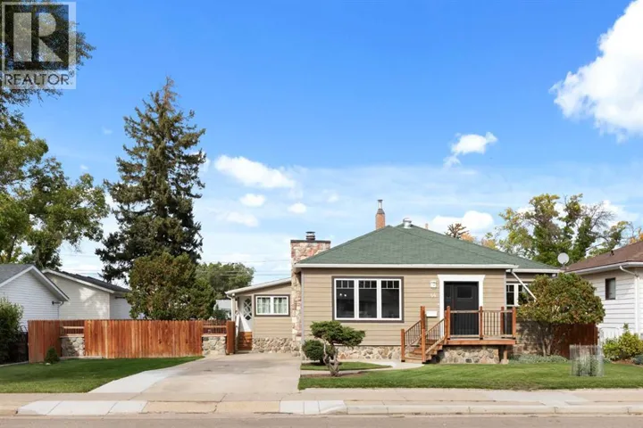 44 8 Street NE, Medicine Hat, Alberta T1A5R3