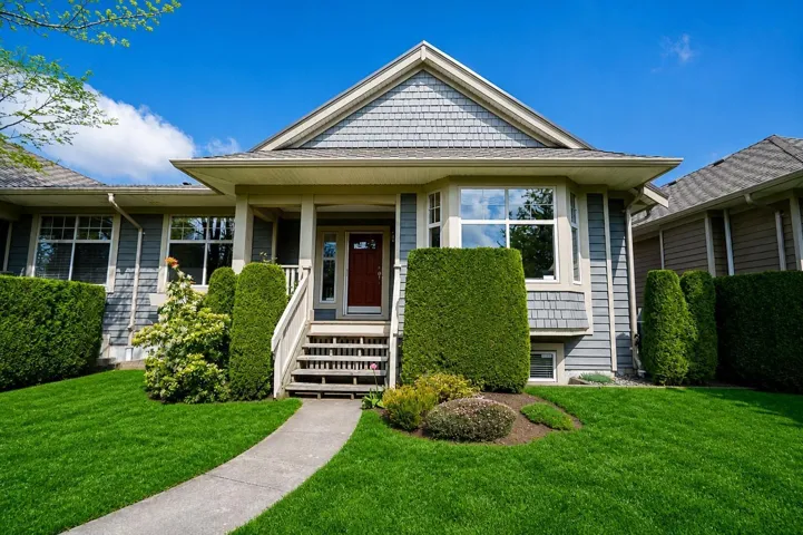 3 15425 ROSEMARY HEIGHTS CRESCENT, Surrey, British Columbia V3Z0S7