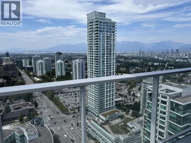 3304 6000 MCKAY AVENUE, Burnaby, British Columbia V5H0K2