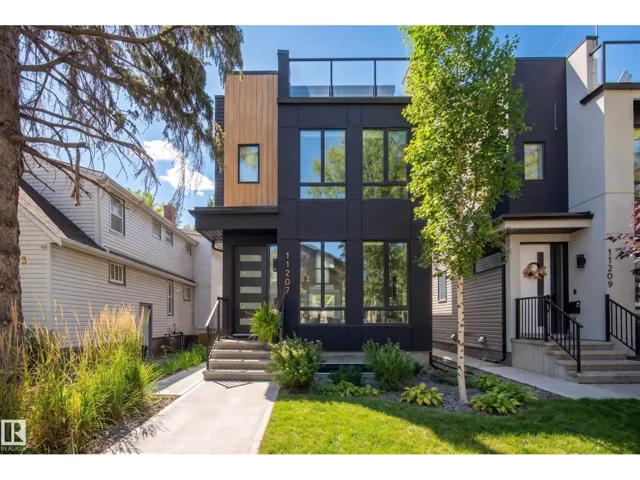 11207 75 AV NW, Edmonton, Alberta T6G0H4