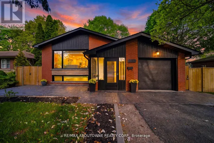 2066 REBECCA STREET, Oakville (BR Bronte), Ontario L6L2A2