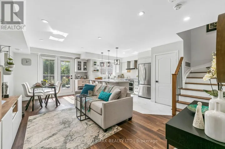 5 - 19 HAYS BOULEVARD, Oakville (RO River Oaks), Ontario L6H0H8