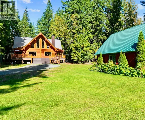 2380 WM Brown Road, Magna Bay, British Columbia V0E1M7
