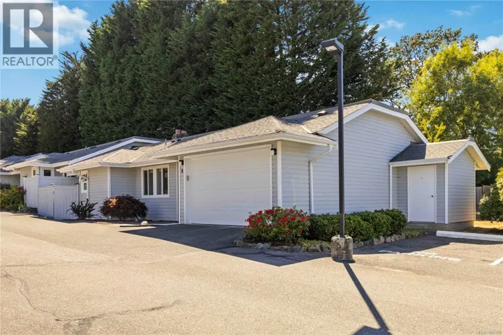 9 3966 Cedar Hill Cross Rd, Saanich, British Columbia V8P5R4