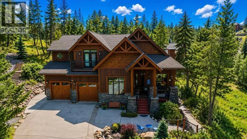 2577 SANDSTONE Circle, Invermere, British Columbia V0A1K6