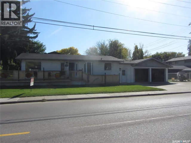 2400 McPherson AVENUE, Saskatoon, Saskatchewan S7J0S9