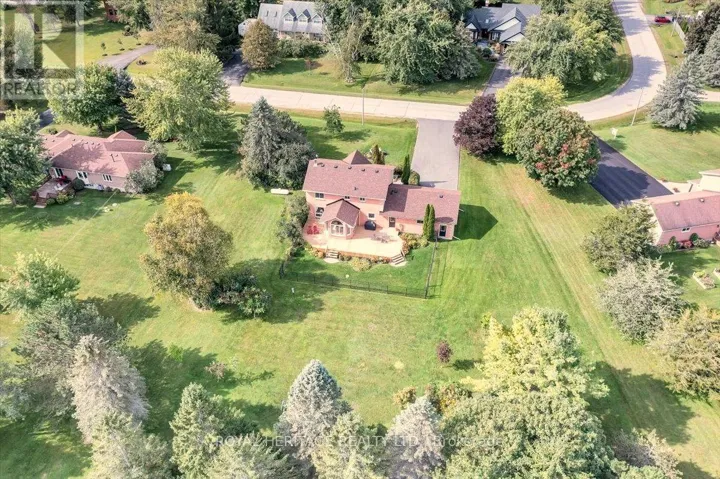 34 AUDUBON WAY, Georgina (Baldwin), Ontario L0E1A0