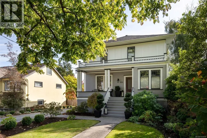 1033 Monterey Ave, Oak Bay, British Columbia V8S4V4