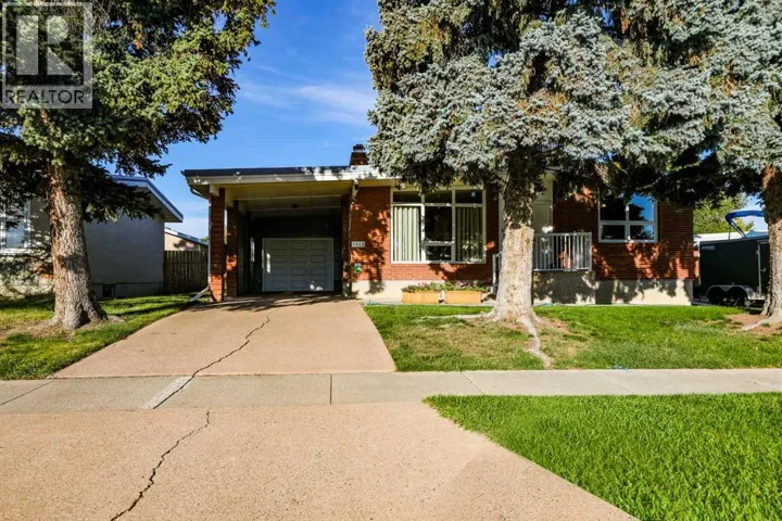 1812 Lakemount Boulevard S, Lethbridge, Alberta T1K3R6