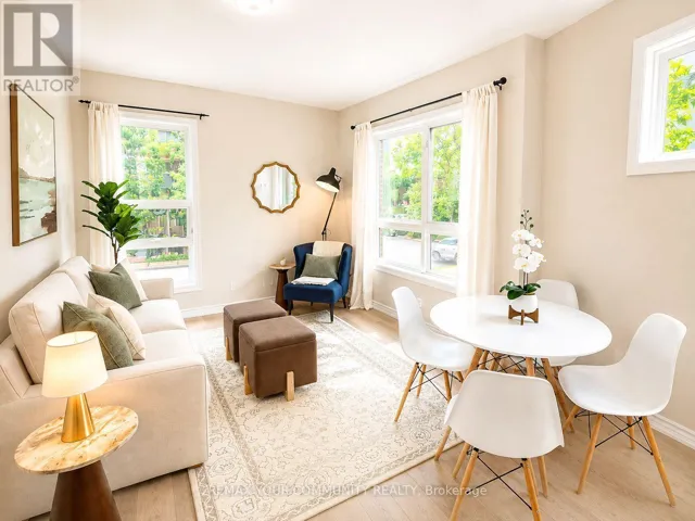2 - 90 CALEDONIA PARK ROAD, Toronto (Corso Italia-Davenport), Ontario M6H0B1
