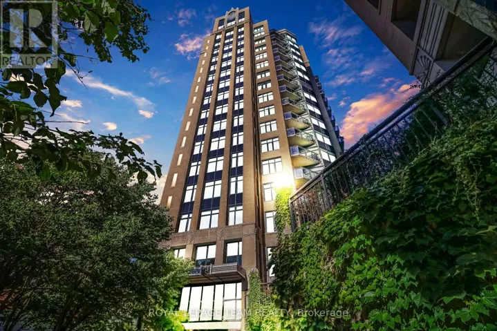 414 - 235 KENT STREET, Ottawa, Ontario K2P1Z9
